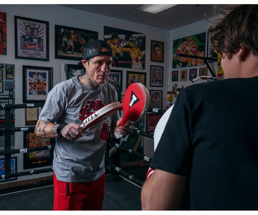 Боксерские ракетки TITLE Boxing Punch Training Paddles Red