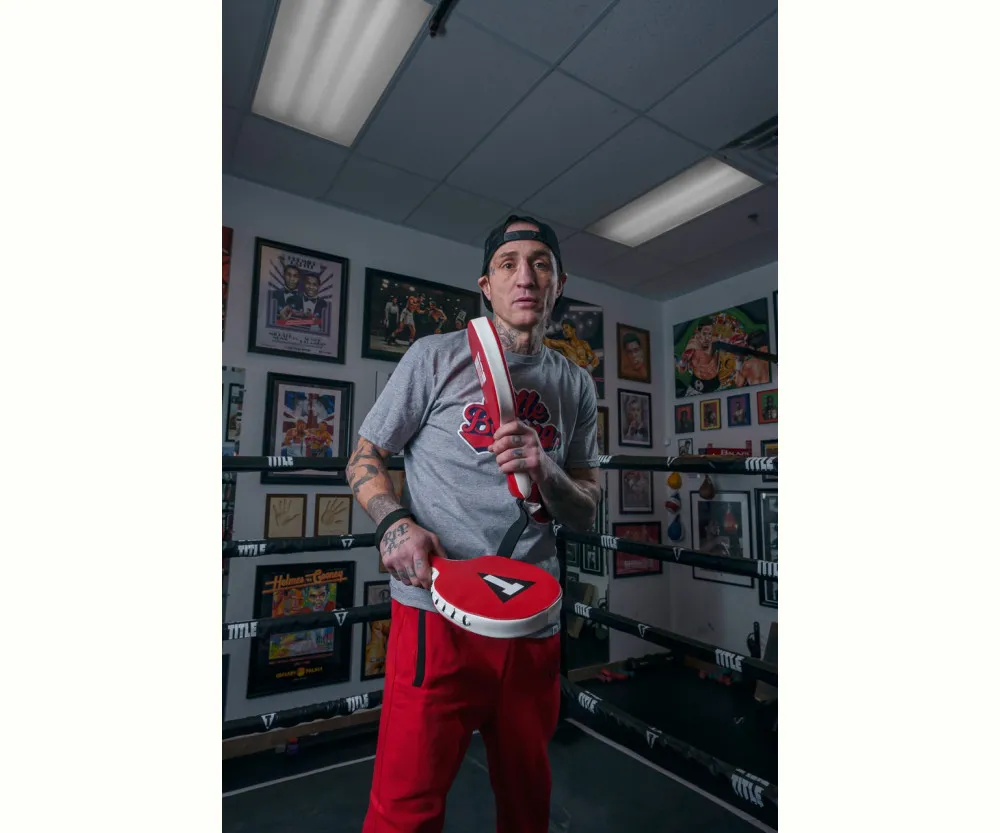 Боксерские ракетки TITLE Boxing Punch Training Paddles Red