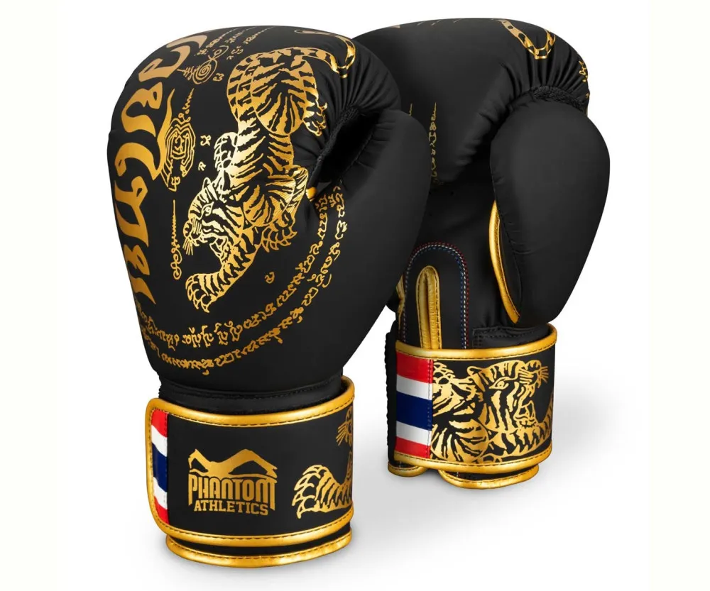 Боксерские перчатки Phantom Muay Thai Black Gold (Бинты 4м. в подарок)