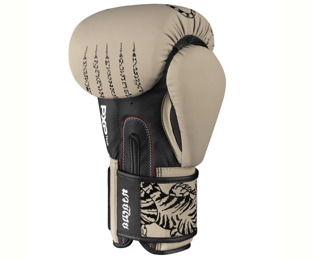 Боксерские перчатки Phantom Muay Thai Sand (Бинты 4м. в подарок)
